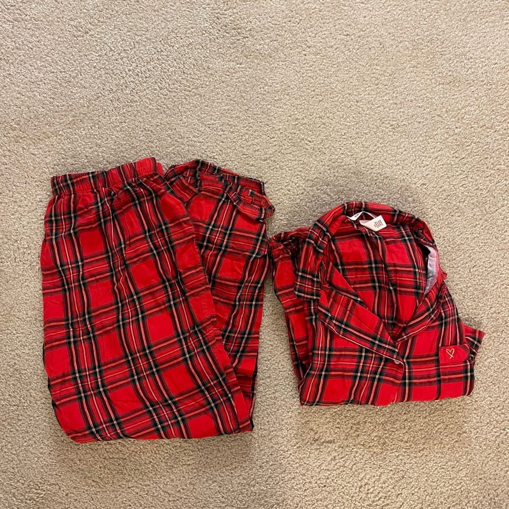 Victoria’s Secret pajama set
